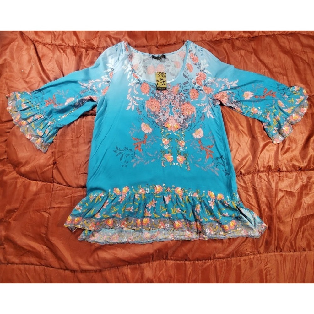 NWT Suzanne Betro Signature Ruffle Hem Bell Sleeve Tunic‎ Medium Floral $94 MSRP